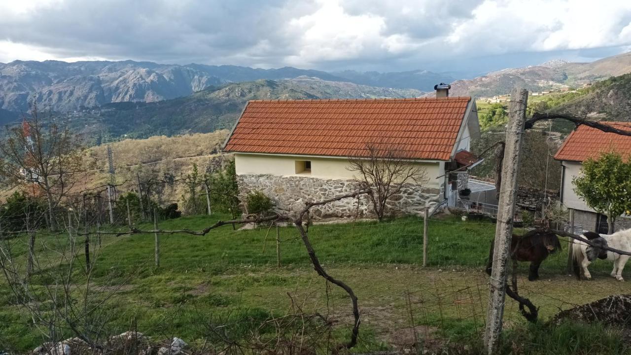 Vila Geres Do Alibaba Ruivaes Exteriér fotografie